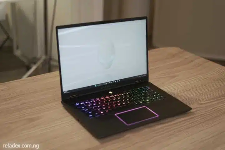 Alienware m16 R2: A Laptops Game 3 iMarkup 20240527 111403